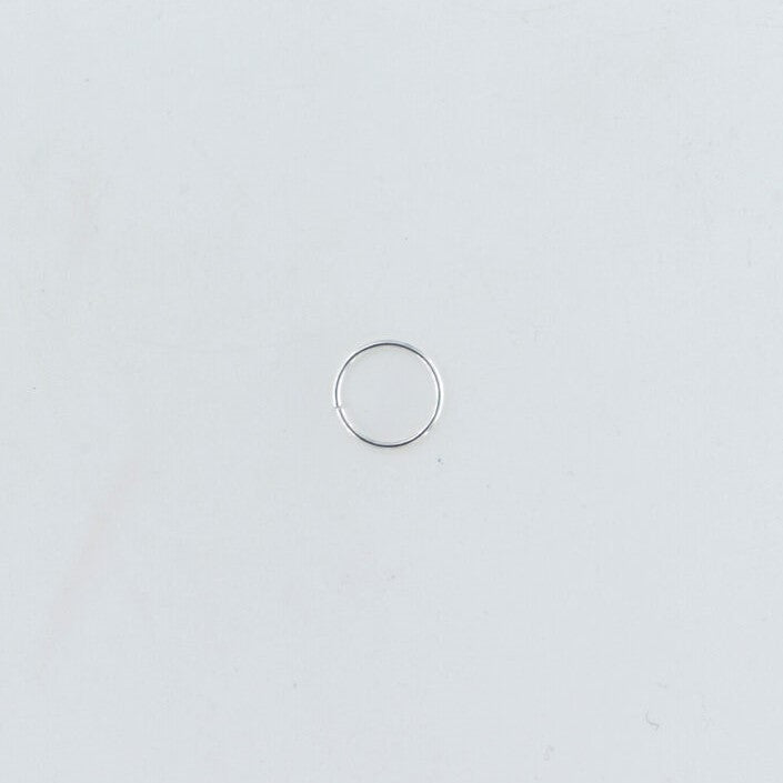 Find Næsering, uden lukning, 8 x 0,6 mm hos Beadhouse of Copenhagen i dag, med en altid hurtig levering!