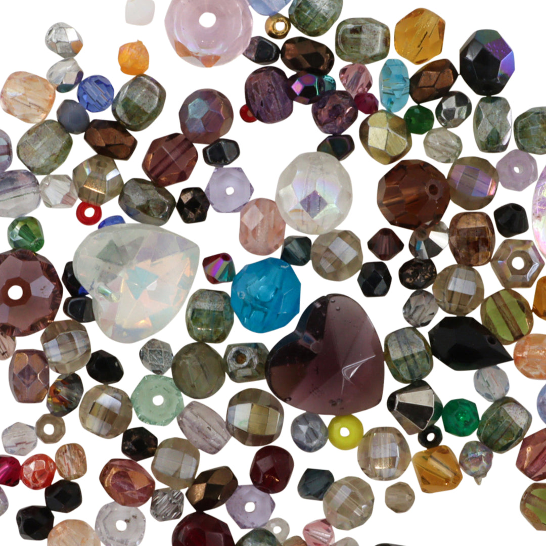 Find Blandede glasperler, mix af farver og størrelser, 30g hos Beadhouse of Copenhagen i dag, med en altid hurtig levering!