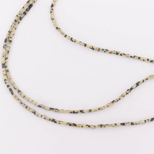 Find Smykkestensperler, string, dalmatiner jaspis mat, rørperler, 2,5 x 3-3,5 mm hos Beadhouse of Copenhagen i dag, med en altid hurtig levering!
