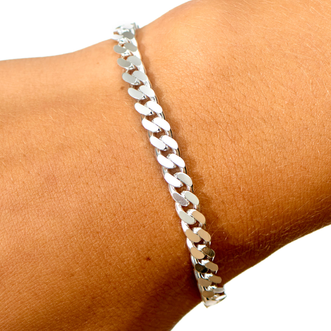 Find Armbånd, chunky panser facet kæde, sterlingsølv, 18,5 cm/4,6 mm hos Beadhouse of Copenhagen i dag, med en altid hurtig levering!