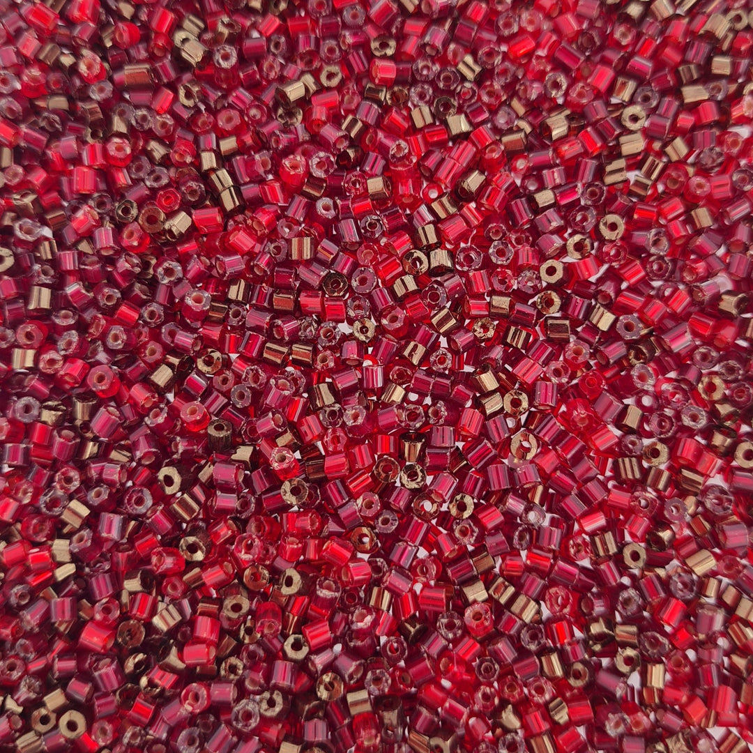 Find Blandede glasperler, rørperler, red and black mix hos Beadhouse of Copenhagen i dag, med en altid hurtig levering!