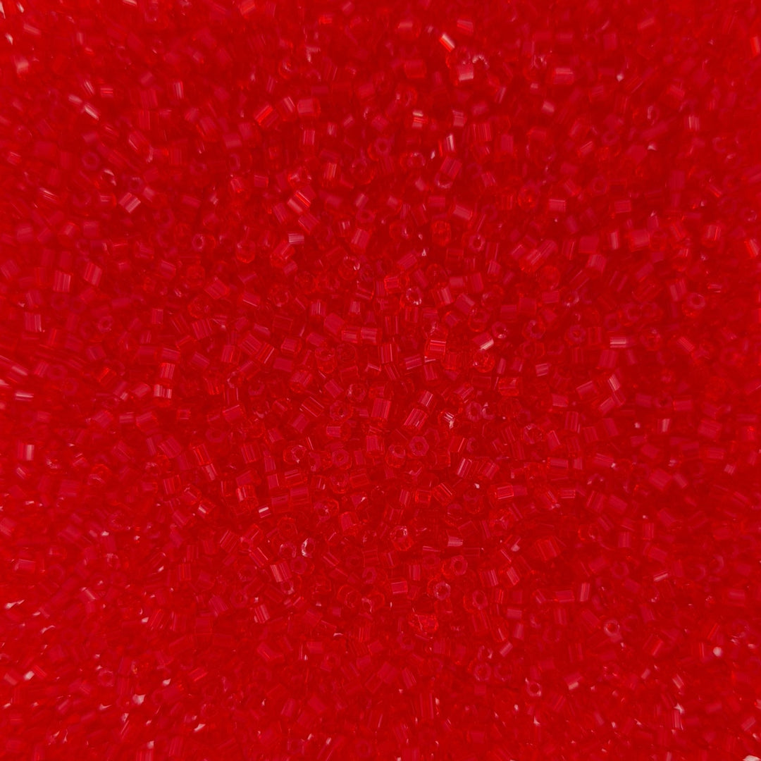 Find Røde glasperler, preciosa cut bugles, transparent red 1,6 mm hos Beadhouse of Copenhagen i dag, med en altid hurtig levering!