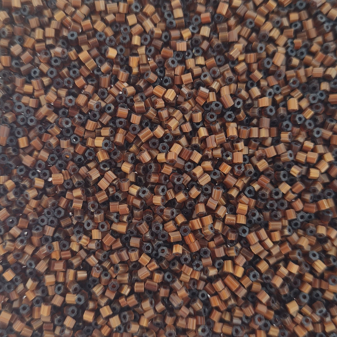 Find Brune glasperler, preciosa two-cut, brown, 1,6-1,8 mm hos Beadhouse of Copenhagen i dag, med en altid hurtig levering!