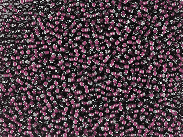 Find Lilla glasperler, preciosa, whitelined dark amethyst blandt vores store udvalg af  Preciosa Seed Beads hos  Beadhouse of Copenhagen i dag. Husk gratis fragt over 400kr
