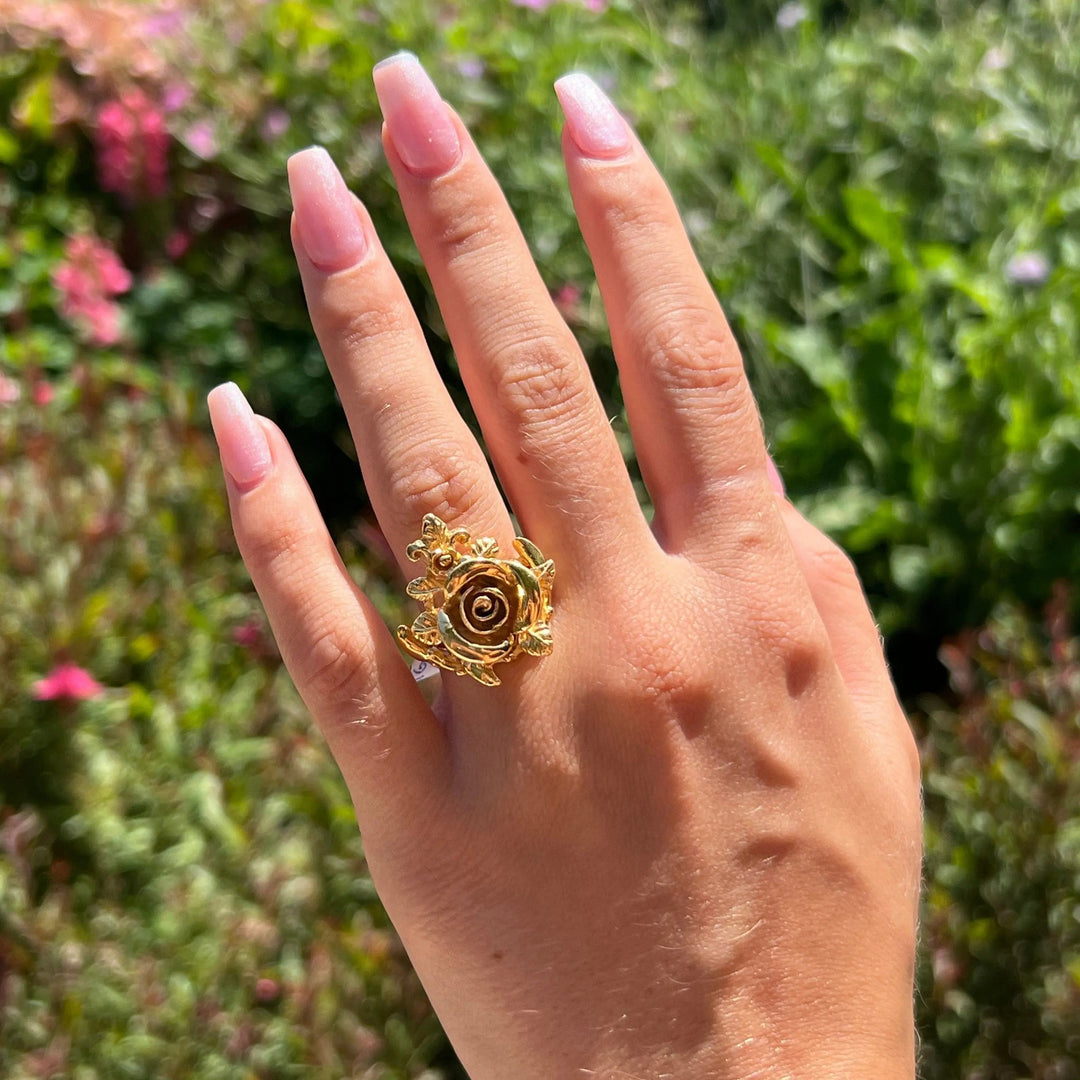 Fingerring med blade i forgyldt sterlingsølv og sterlingsølv Beadhouse of Copenhagen