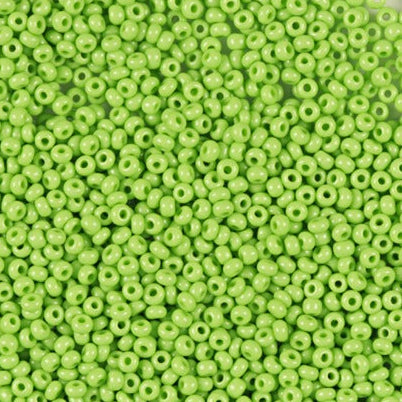 Finden Sie grüne Glasperlen, Preciosa, natürliches undurchsichtiges Hellgrün, Großeinkauf in unserer großen Auswahl Preciosa Seed Beads bei Beadhouse von Kopenhagen heute. Denken Sie daran, dass der Versand ab 400 DKK kostenlos ist
