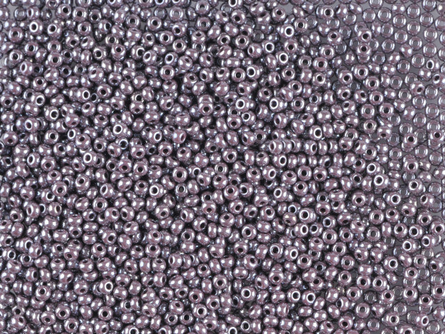 Finden Sie violette Glasperlen, Preciosa, dunkelviolette Sphinx, Großeinkäufe in unserer großen Auswahl Preciosa Seed Beads bei Beadhouse von Kopenhagen heute. Denken Sie daran, dass der Versand ab 400 DKK kostenlos ist