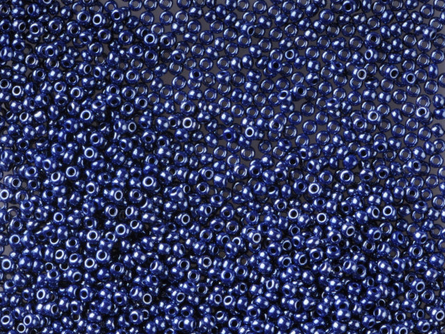Finden Sie blaue Glasperlen, Preciosa und undurchsichtige dunkelblaue Sphinx in unserer großen Auswahl Preciosa Seed Beads bei Beadhouse von Kopenhagen heute. Denken Sie daran, dass der Versand ab 400 DKK kostenlos ist