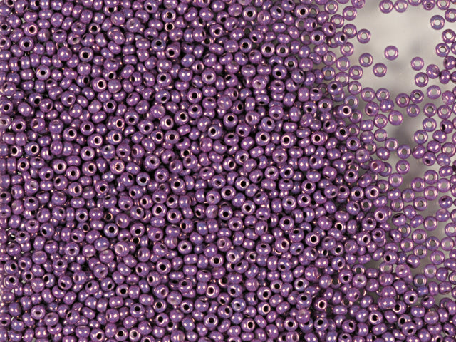 Find Lilla glasperler, preciosa, shiny purple, storkøb blandt vores store udvalg af  Preciosa Seed Beads hos  Beadhouse of Copenhagen i dag. Husk gratis fragt over 400kr