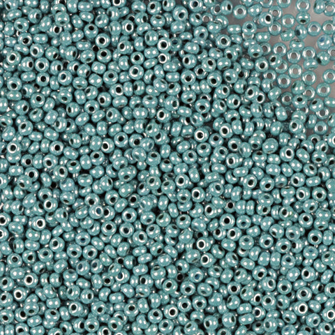 Finden Sie grüne Glasperlen, Preciosa, metallisches Türkisgrün mit Glanz in unserer großen Auswahl Preciosa Seed Beads bei Beadhouse von Kopenhagen heute. Denken Sie daran, dass der Versand ab 400 DKK kostenlos ist