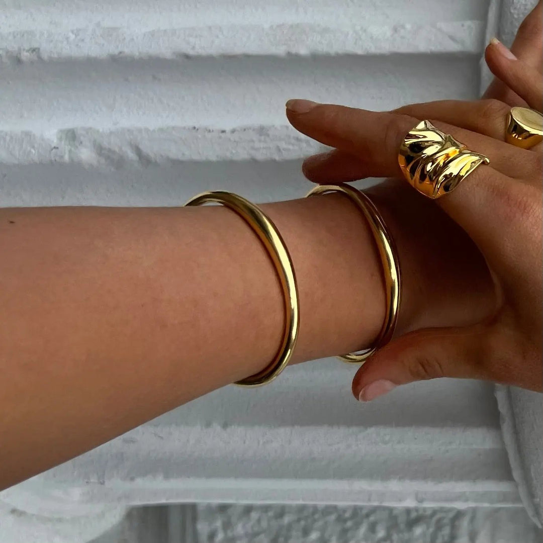 Armbånd, åben armring, 24 k forgyldt og forsølvet zamak, 17 cm, justerbar Greece