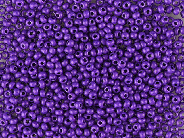 Finden Sie in unserer großen Auswahl violette Glasperlen, Preciosa, intensiv violett gefärbtes Kreideweiß Preciosa Seed Beads bei Beadhouse von Kopenhagen heute. Denken Sie daran, dass der Versand ab 400 DKK kostenlos ist
