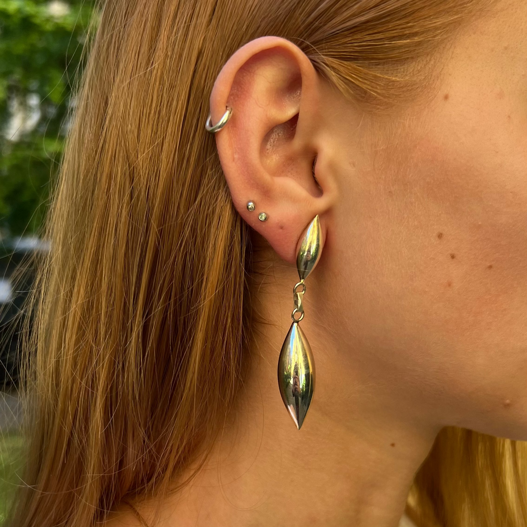 Finden Sie Ohrringe, klobige, minimalistische Ohrstecker aus versilbertem Messing in unserer großen Auswahl an Ohrringen unter Beadhouse von Kopenhagen heute. Denken Sie daran, dass der Versand ab 400 DKK kostenlos ist