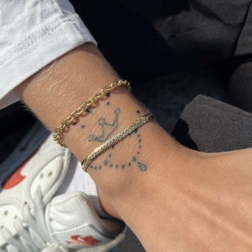 Find Armbånd, sildeben kæde, forgyldt messing, 17, 18 cm/4 mm hos Beadhouse of Copenhagen i dag, med en altid hurtig levering!