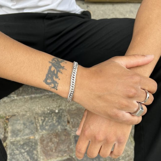 Find Armbånd, ekstra chunky cuban kæde, sterlingsølv, 17-21 cm/ 6,5 mm hos Beadhouse of Copenhagen i dag, med en altid hurtig levering!