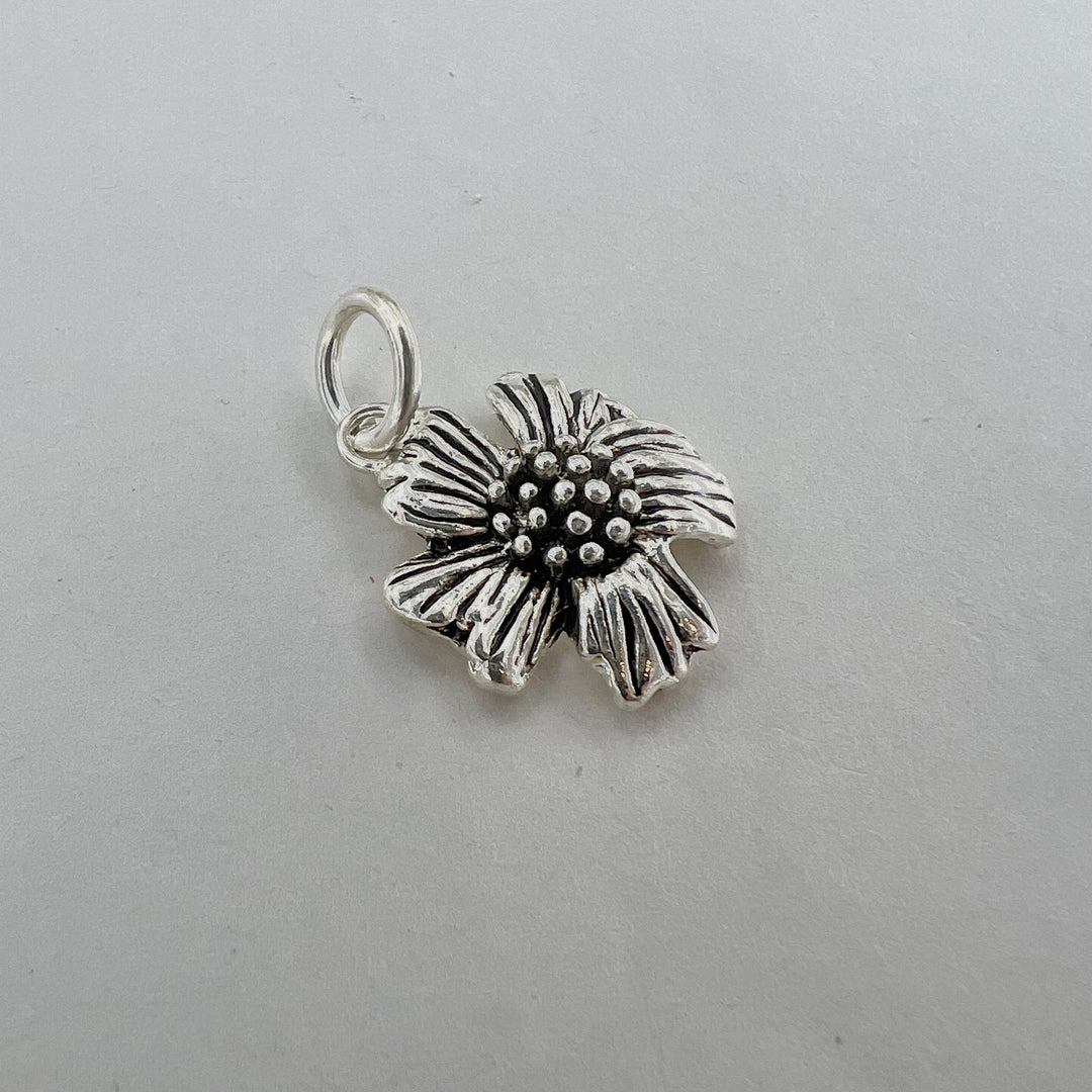 Find Vedhæng, blomst, forsølvet messing, 25 x 20 mm hos Beadhouse of Copenhagen i dag, med en altid hurtig levering!