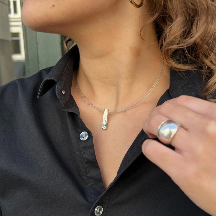 Halskæde, halsring med krystal, forsølvet messing, 40 cm Beadhouse of Copenhagen