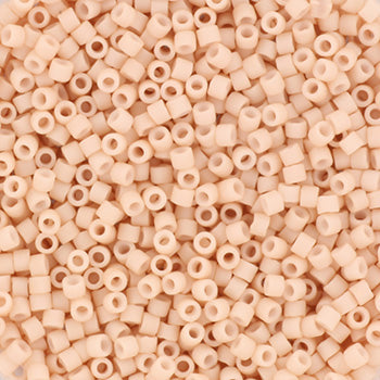 Find Pink glasperler, miyuki delica beads, opaque matte blush hos Beadhouse of Copenhagen i dag, med en altid hurtig levering!