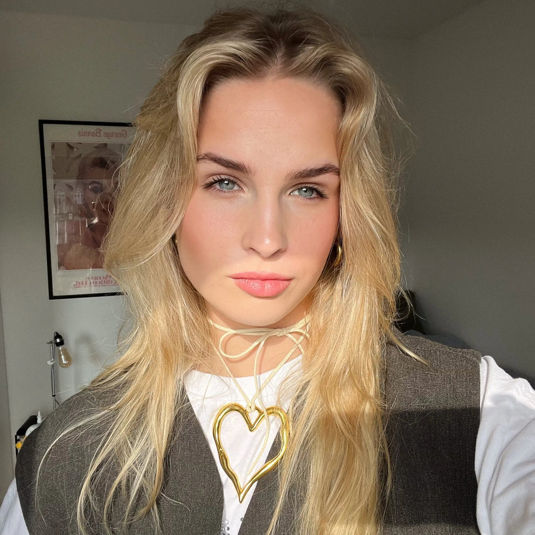 Vedhæng, hjerte kontur, forsølvet og forgyldt messing uden snor Tax