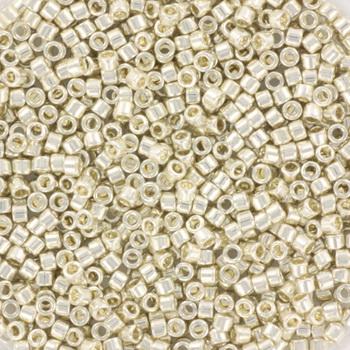 Find Sølv glasperler, miyuki delica beads, galvanized silver hos Beadhouse of Copenhagen i dag, med en altid hurtig levering!