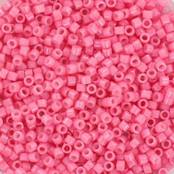 Find Lyserøde glasperler, miyuki delica beads, opaque dyed carnation pink hos Beadhouse of Copenhagen i dag, med en altid hurtig levering!