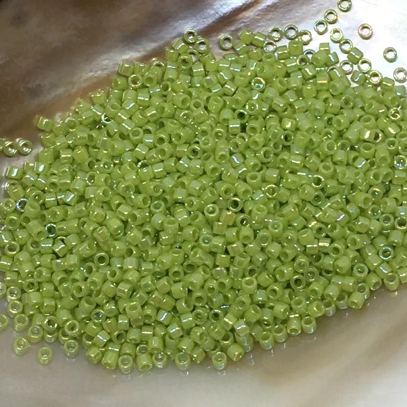 Find Grønne glasperler, miyuki delica beads, opaque ab chartreuse hos Beadhouse of Copenhagen i dag, med en altid hurtig levering!