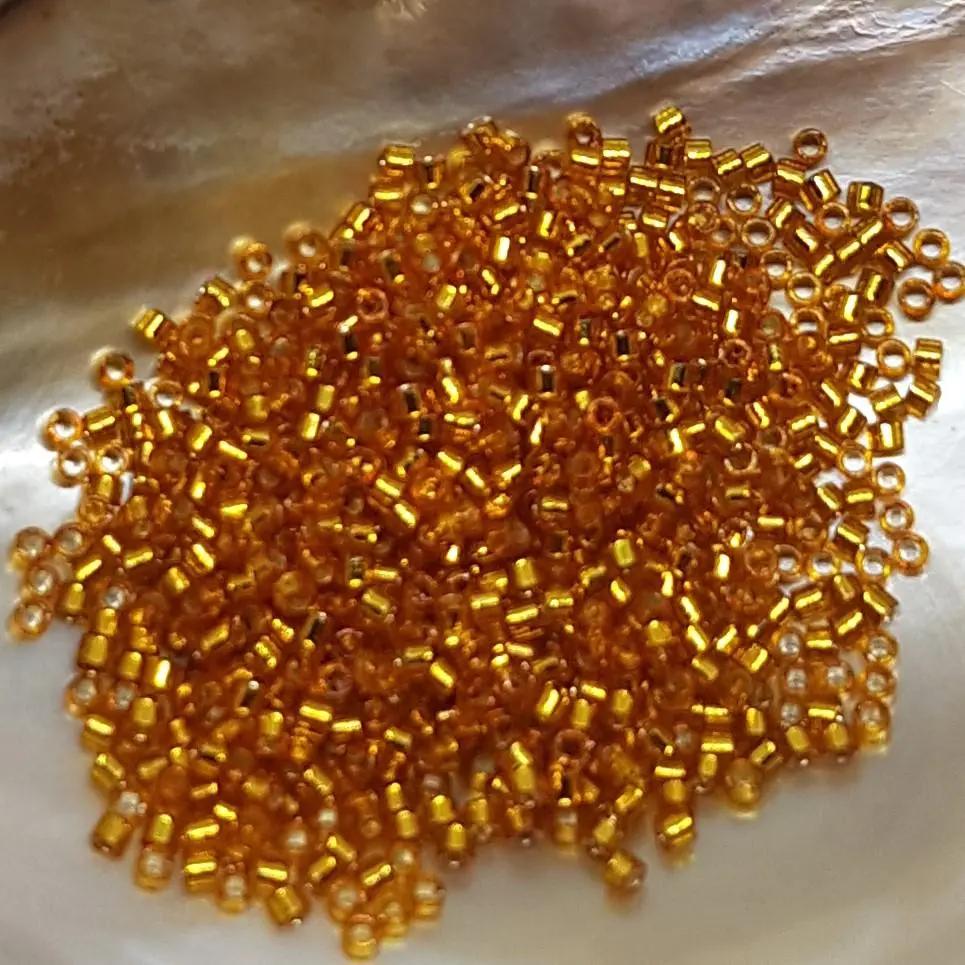 Guld glasperler, miyuki delica beads, duracoat silverlined dyed yellow Krea