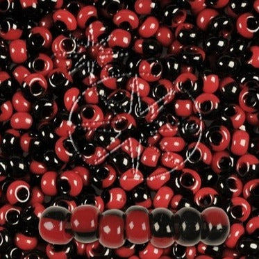 Find Multifarvede glasperler, preciosa, black and red harlequin hos Beadhouse of Copenhagen i dag, med en altid hurtig levering!
