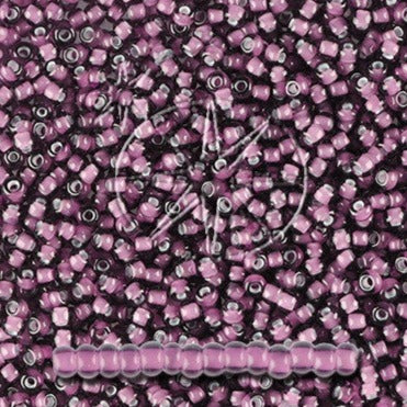 Find Lilla glasperler, preciosa, whitelined chalkwhite amethyst, storkøb hos Beadhouse of Copenhagen i dag, med en altid hurtig levering!