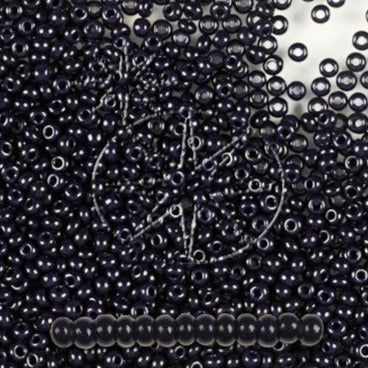 Find Blå glasperler, preciosa, natural opaque dark blue, storkøb hos Beadhouse of Copenhagen i dag, med en altid hurtig levering!