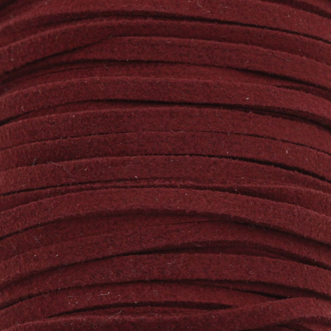 Find Snor, bordeaux, ruskind 3 mm x 1,5 m hos Beadhouse of Copenhagen i dag, med en altid hurtig levering!