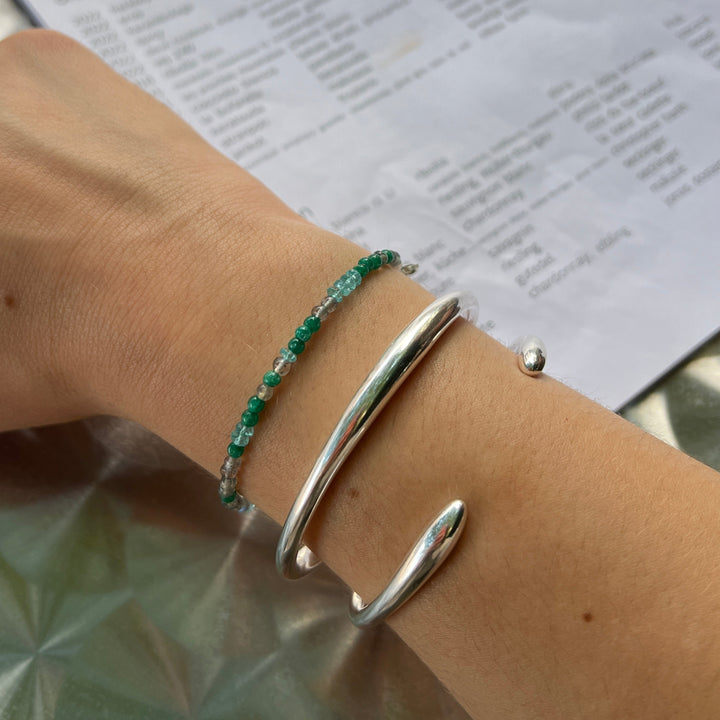 Find Armbånd, turkis og grå halvædelsten, 16 - 18 cm hos Beadhouse of Copenhagen i dag, med en altid hurtig levering!