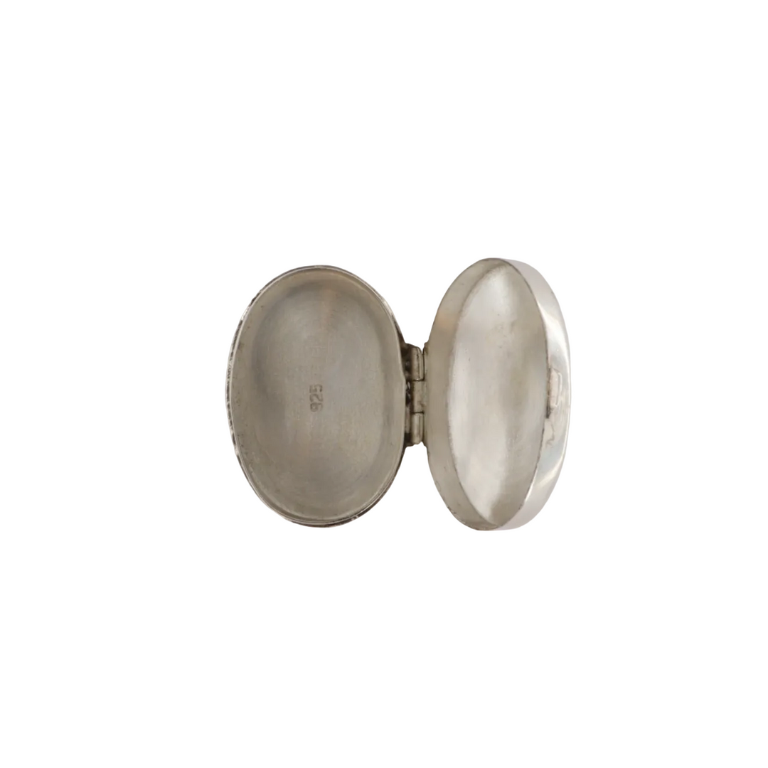Find Pilleæske, sterlingsølv, oval, 32x21 mm blandt vores store udvalg af  Værktøj hos  Beadhouse of Copenhagen i dag. Husk gratis fragt over 400kr