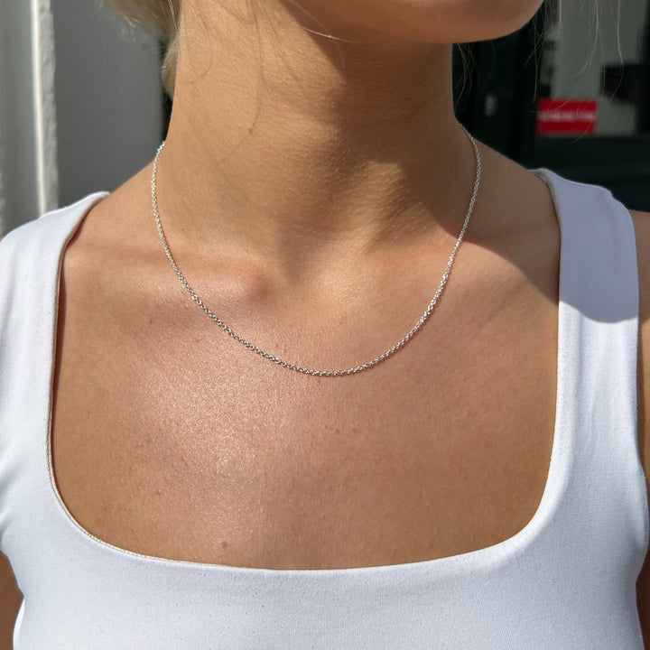Find Halskæde, rund anker kæde, sterlingsølv, 45-55 cm/1,8 mm hos Beadhouse of Copenhagen i dag, med en altid hurtig levering!