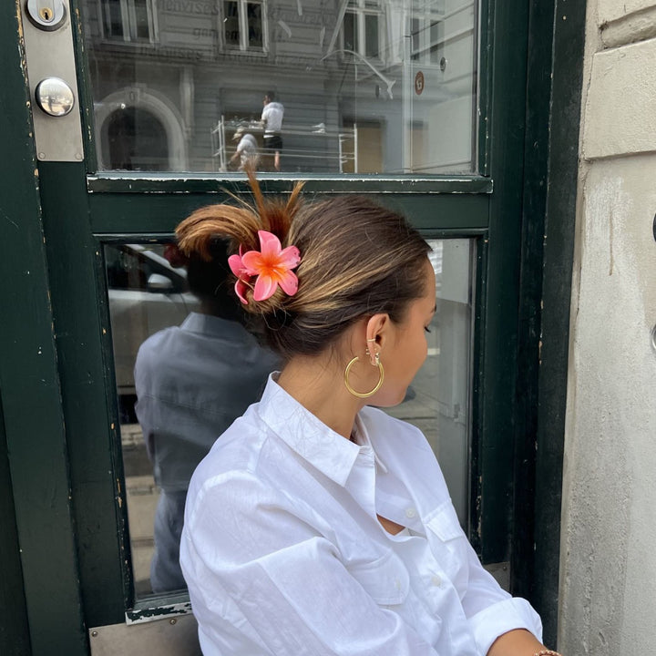Find Hårklemme, blomst, flere farver hos Beadhouse of Copenhagen i dag, med en altid hurtig levering!