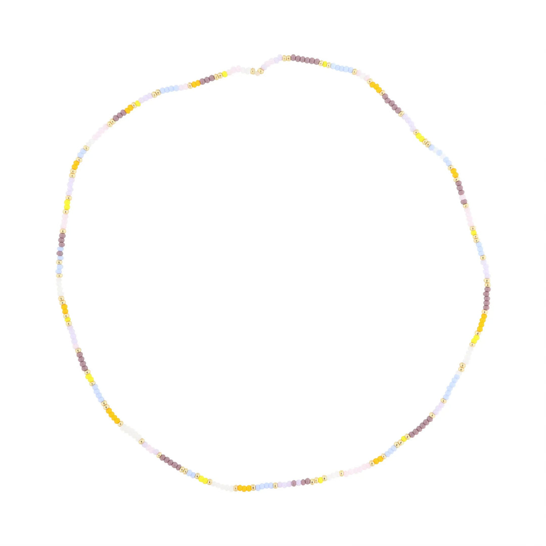 Diy kit, glasperler str. 10/0, guld, med perler der holder farven Beadhouse of Copenhagen