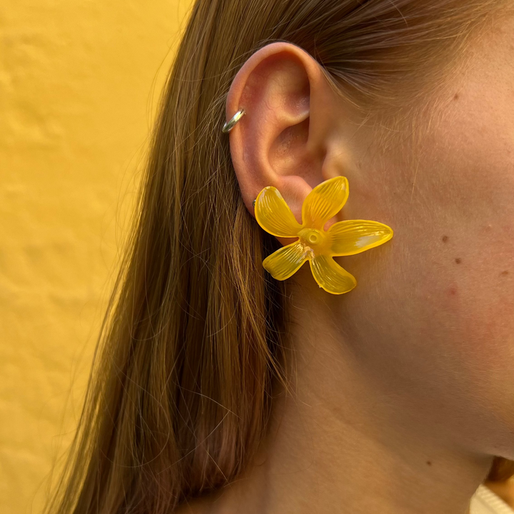 Finden Sie Ohrringe, Blume, Lilie, Kunststoff, weitere Sorten in unserer großen Auswahl an Ohrringen unter Beadhouse von Kopenhagen heute. Denken Sie daran, dass der Versand ab 400 DKK kostenlos ist
