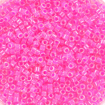 Find Pink glasperler, miyuki delica beads, luminous wild strawberry hos Beadhouse of Copenhagen i dag, med en altid hurtig levering!