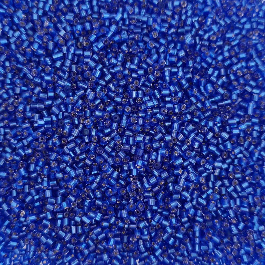 Blå glasperler, preciosa cut bugles, silverlined blue, 2,3 mm Preciosa BOC