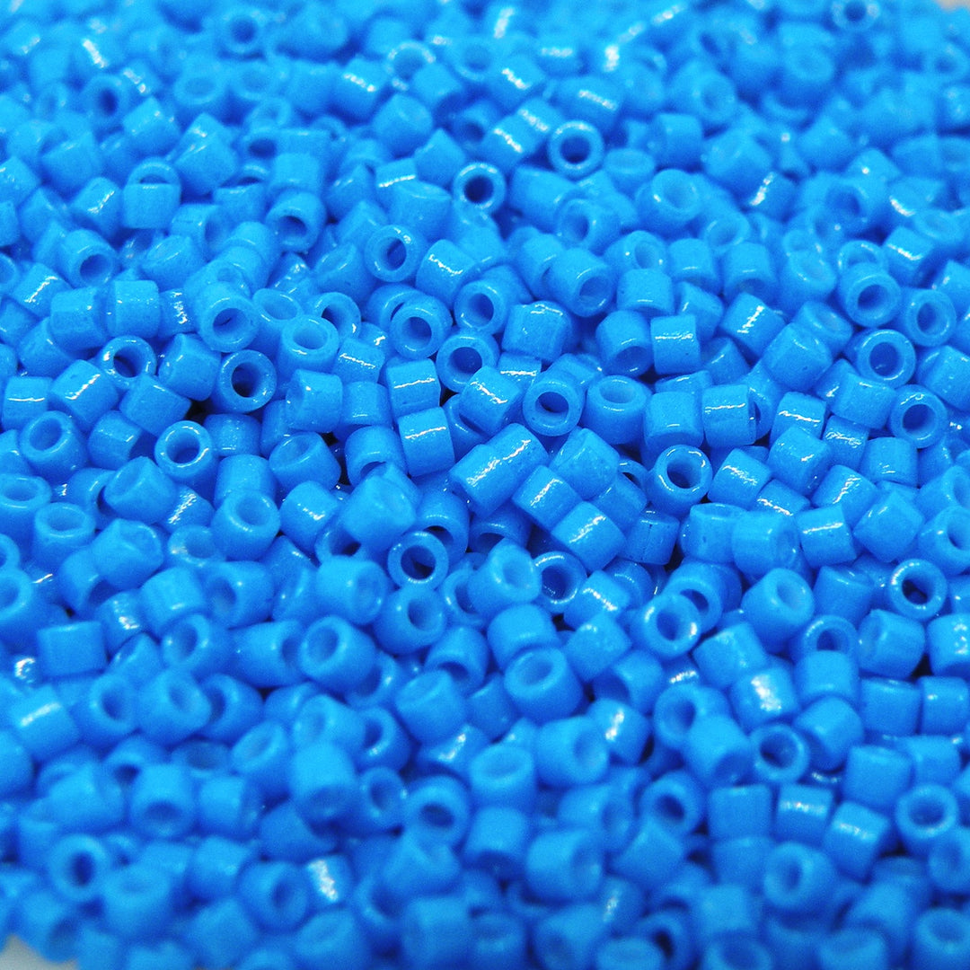 Find Blå glasperler, miyuki delica beads, duracoat opaque dyed delphinium hos Beadhouse of Copenhagen i dag, med en altid hurtig levering!