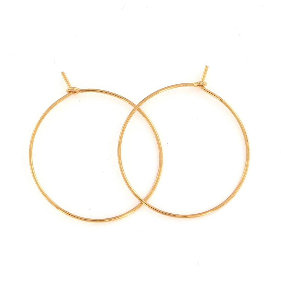 Find Monterings creoler i sterlingsølv forgyldt, 30 mm 0,8 mm hos Beadhouse of Copenhagen i dag, med en altid hurtig levering!