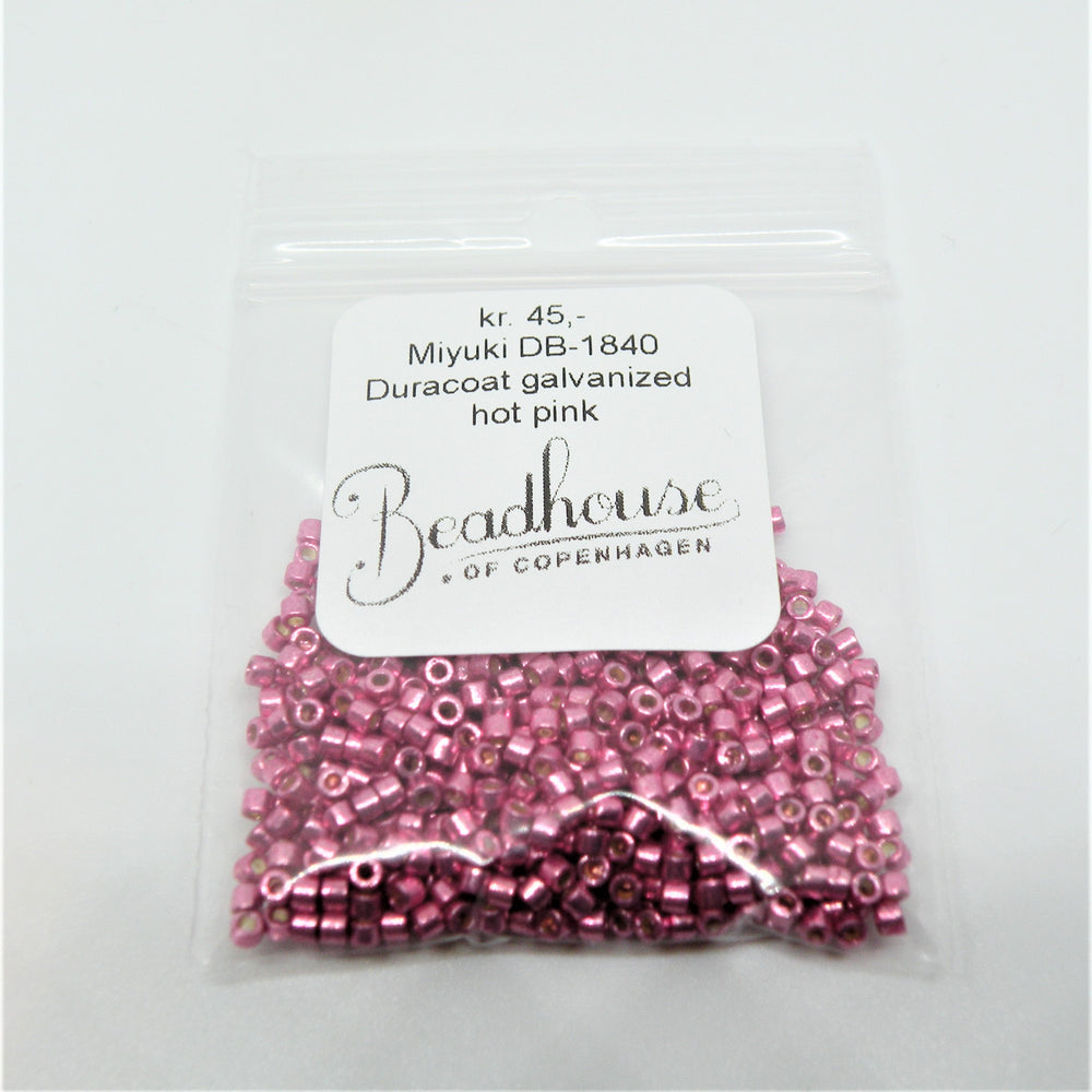 Find Lyserøde glasperler, miyuki delica beads, duracoat galvanized hot pink hos Beadhouse of Copenhagen i dag, med en altid hurtig levering!