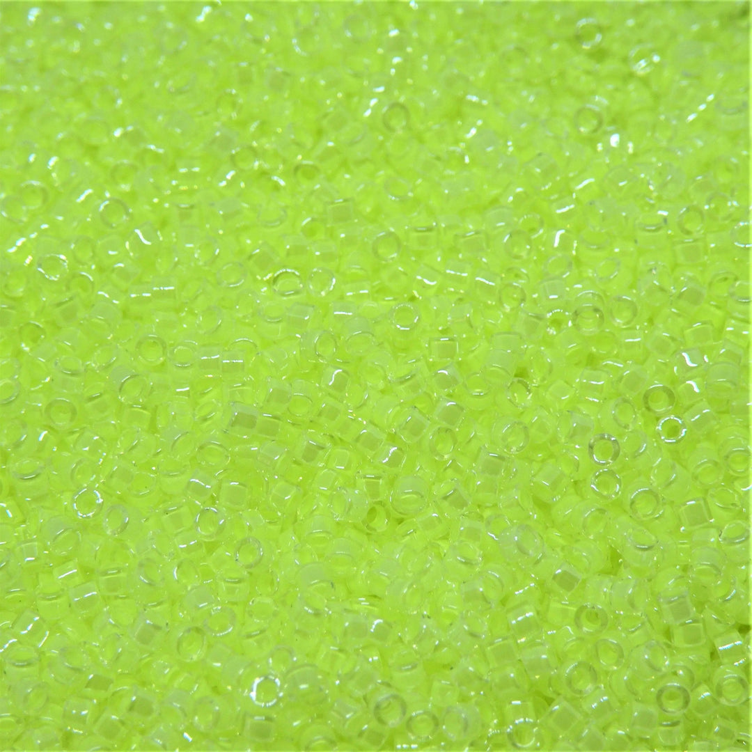 Gule glasperler, miyuki delica beads, lime luminous Krea