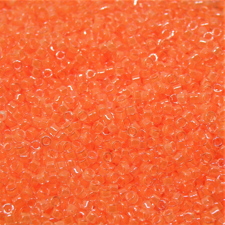 Find Orange glasperler, miyuki delica beads, luminous creamsicle hos Beadhouse of Copenhagen i dag, med en altid hurtig levering!