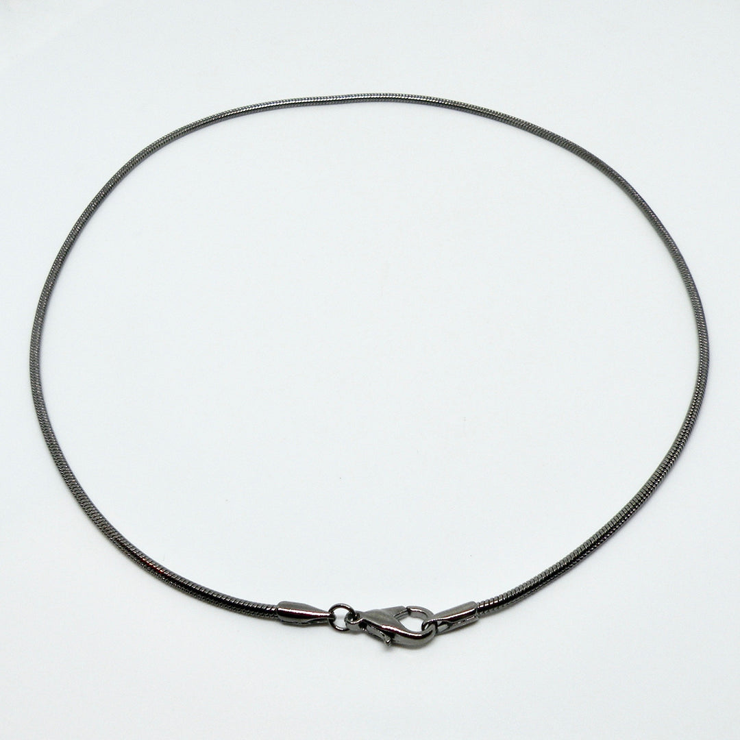 Find Halskæde, oxideret snake, oxideret forsølvet messing, 43 cm/ hos Beadhouse of Copenhagen i dag, med en altid hurtig levering!