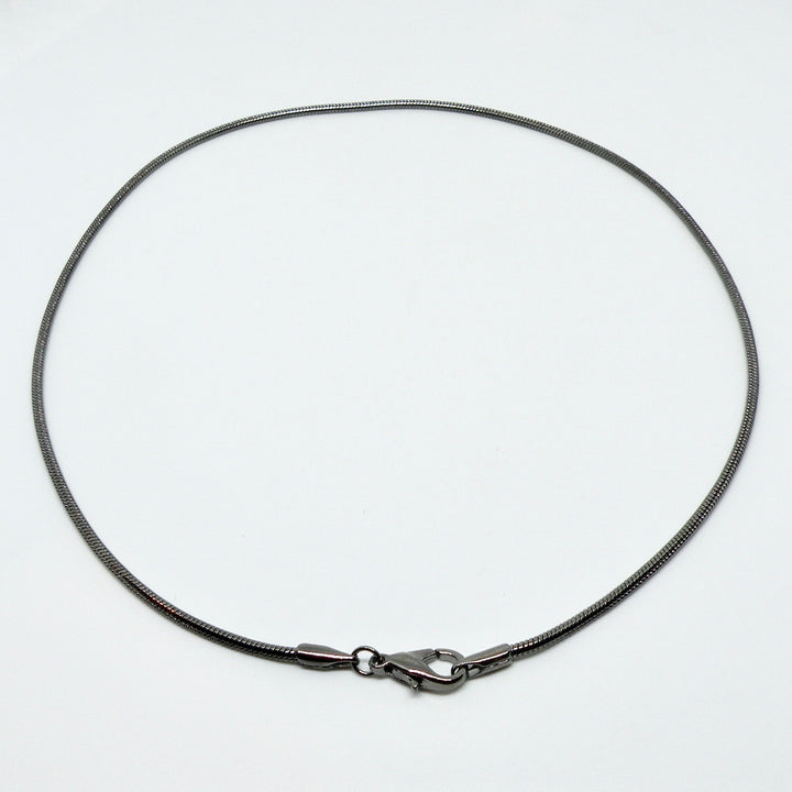 Find Halskæde, oxideret snake, oxideret forsølvet messing, 43 cm/ hos Beadhouse of Copenhagen i dag, med en altid hurtig levering!