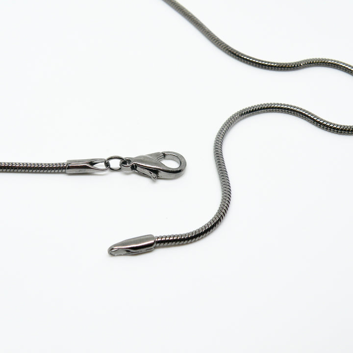 Find Halskæde, oxideret snake, oxideret forsølvet messing, 43 cm/ hos Beadhouse of Copenhagen i dag, med en altid hurtig levering!