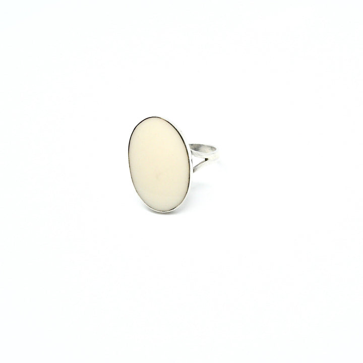 Find Fingerring, stor oval i ben, sterlingsølv hos Beadhouse of Copenhagen i dag, med en altid hurtig levering!