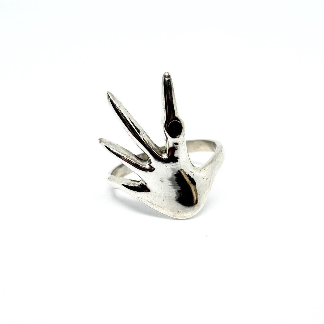 Find Fingerring, hånd med onyx, sterlingsølv hos Beadhouse of Copenhagen i dag, med en altid hurtig levering!