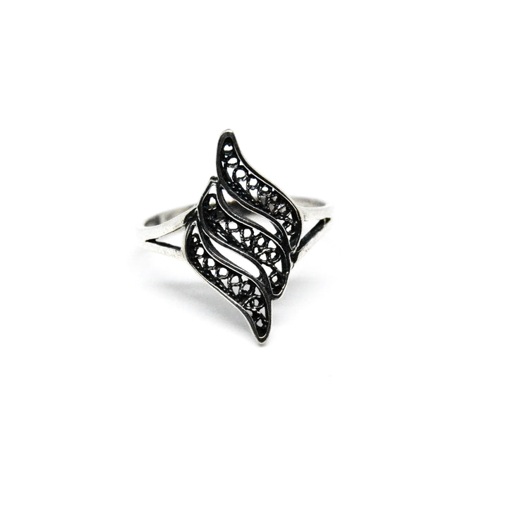 Find Fingerring, organisk filigran, sterlingsølv hos Beadhouse of Copenhagen i dag, med en altid hurtig levering!